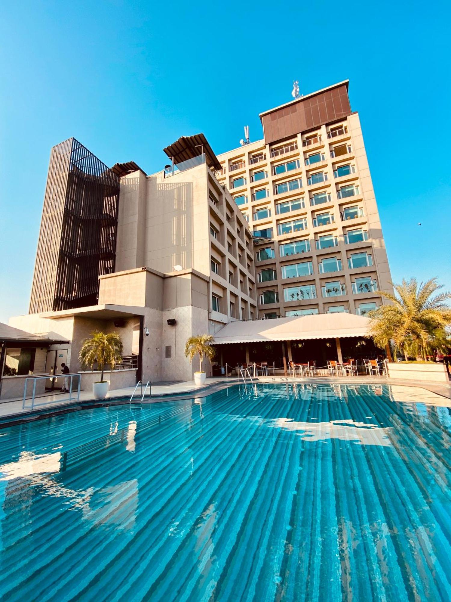 The Landmark Towers Kanpur Zewnętrze zdjęcie